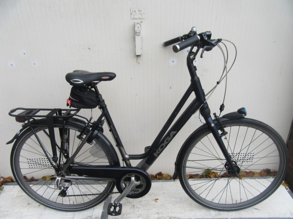 2c-1-DAMES PURE TOERFIETSEN, framemaat M ( 50 tm 55 ) voor lichaamslengte  +- 155-170 cm. – Jan Hoedje Haarlem